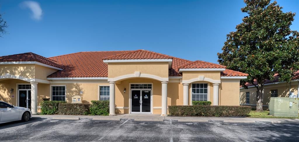 Exterior, Facade, Mediterranean