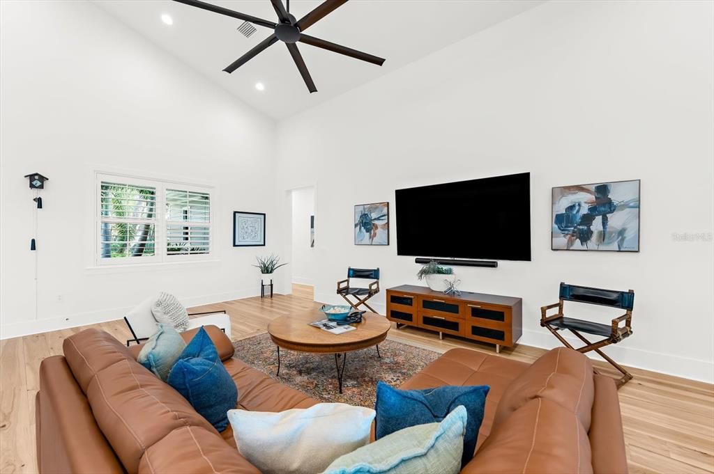 Interior, Living room, Recessed Lighting, Wood Texture Flooring