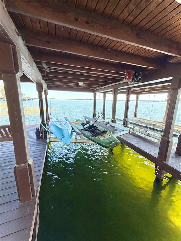 Exterior, Wooden Beams