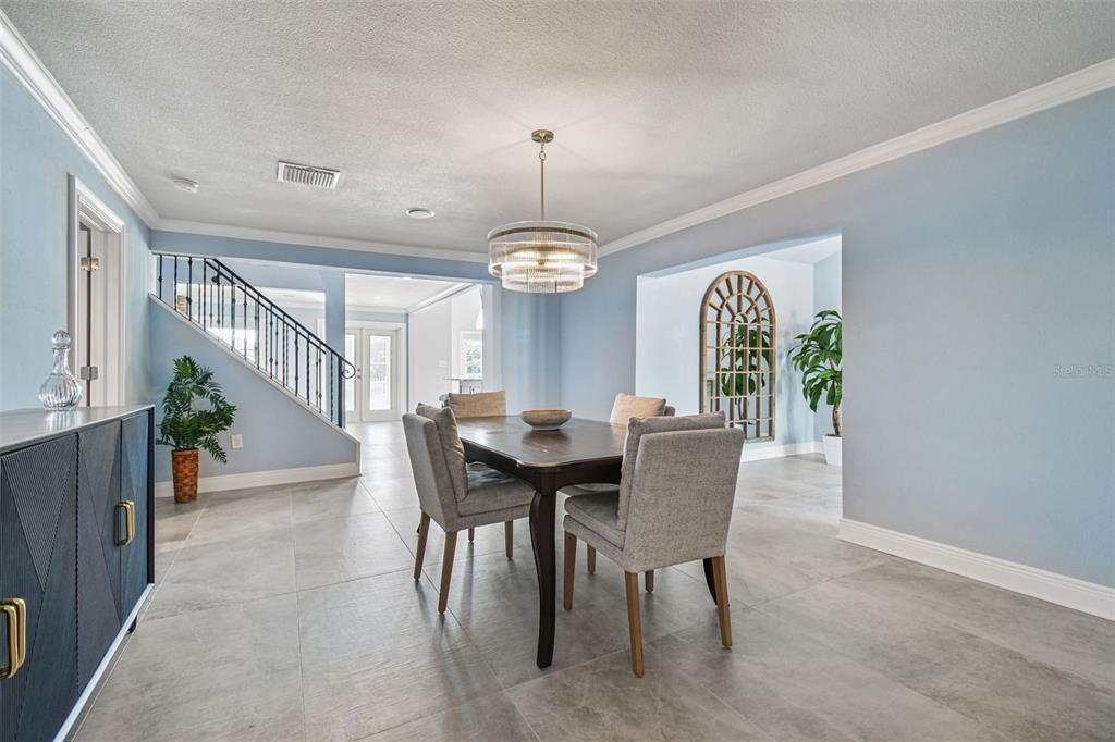 Chandelier, Dining room, Interior