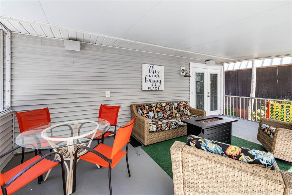 Dining room, Exterior, Interior, Sun Room