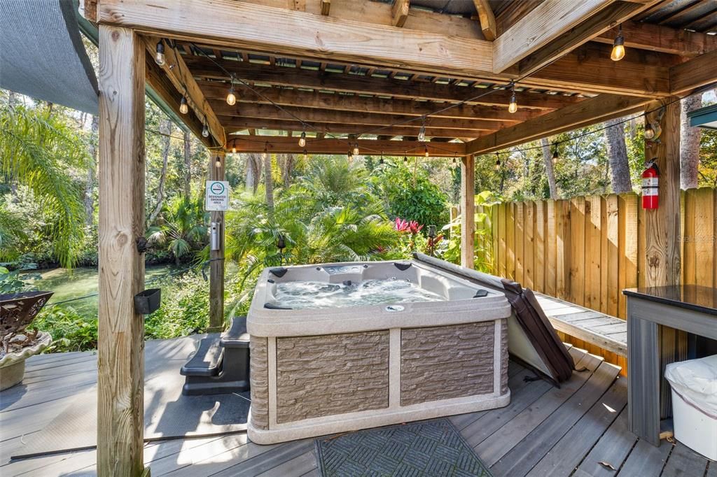 Exterior, Hot Tub