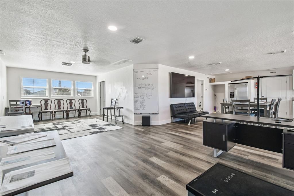 Interior, Recessed Lighting, Wood Texture Flooring