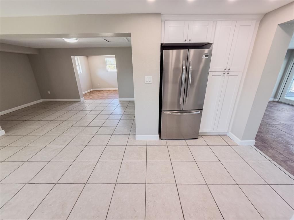 Empty room, Interior, Kitchen, Recessed Lighting