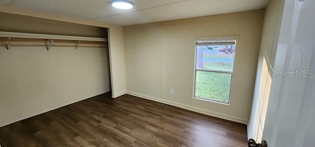 Empty room, Interior, Walk-in Closets, Wood Texture Flooring