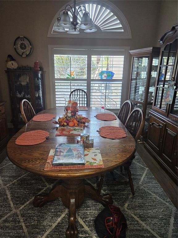 Chandelier, Dining room, Interior