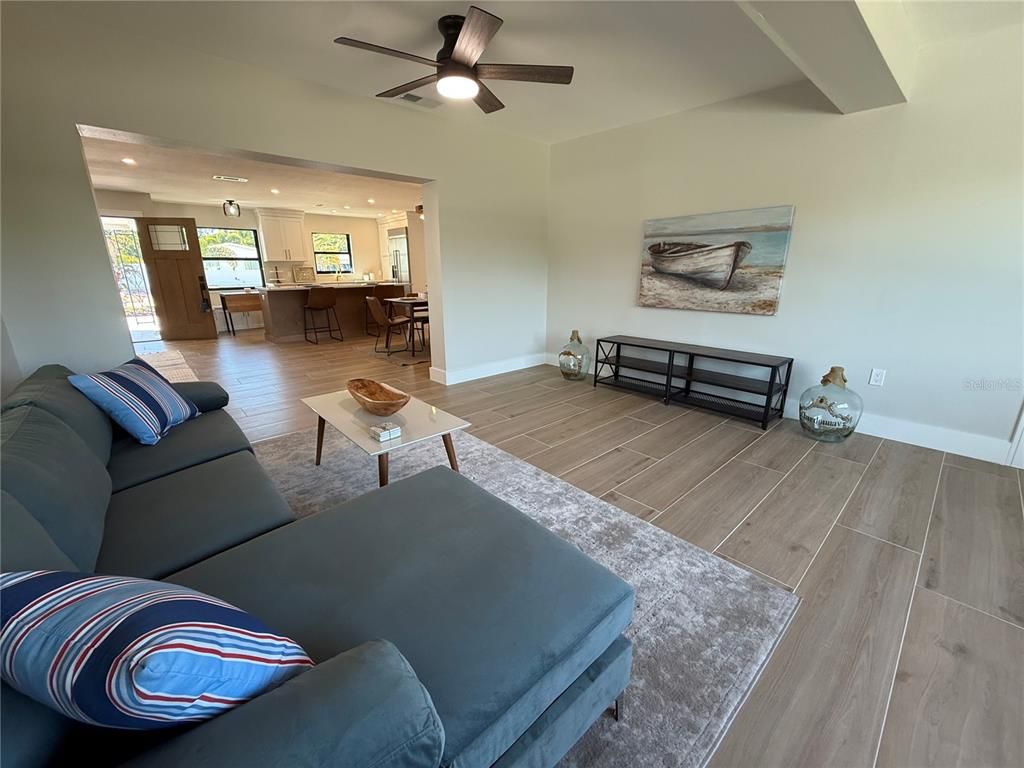 Interior, Kitchen, Living room, Recessed Lighting, Wood Texture Flooring