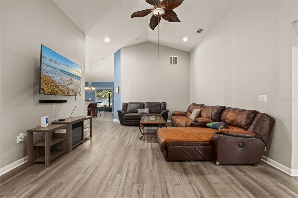 Interior, Living room, Pendant Lights, Recessed Lighting, Wood Texture Flooring
