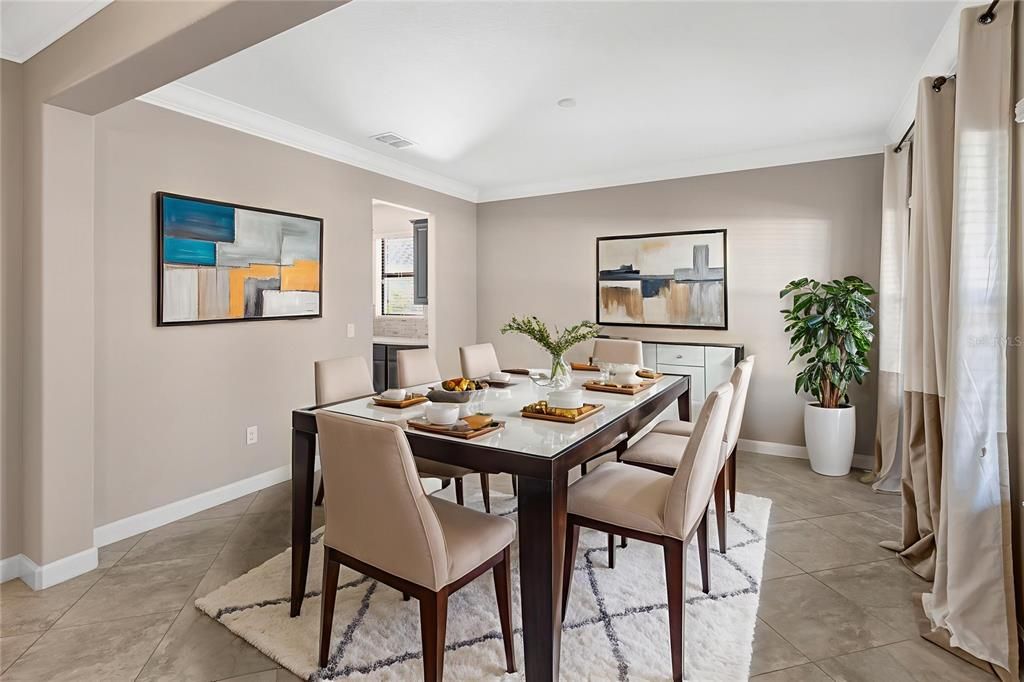 Dining room, Interior