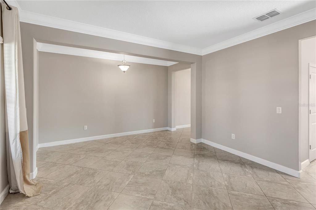 Empty room, Interior, Pendant Lights