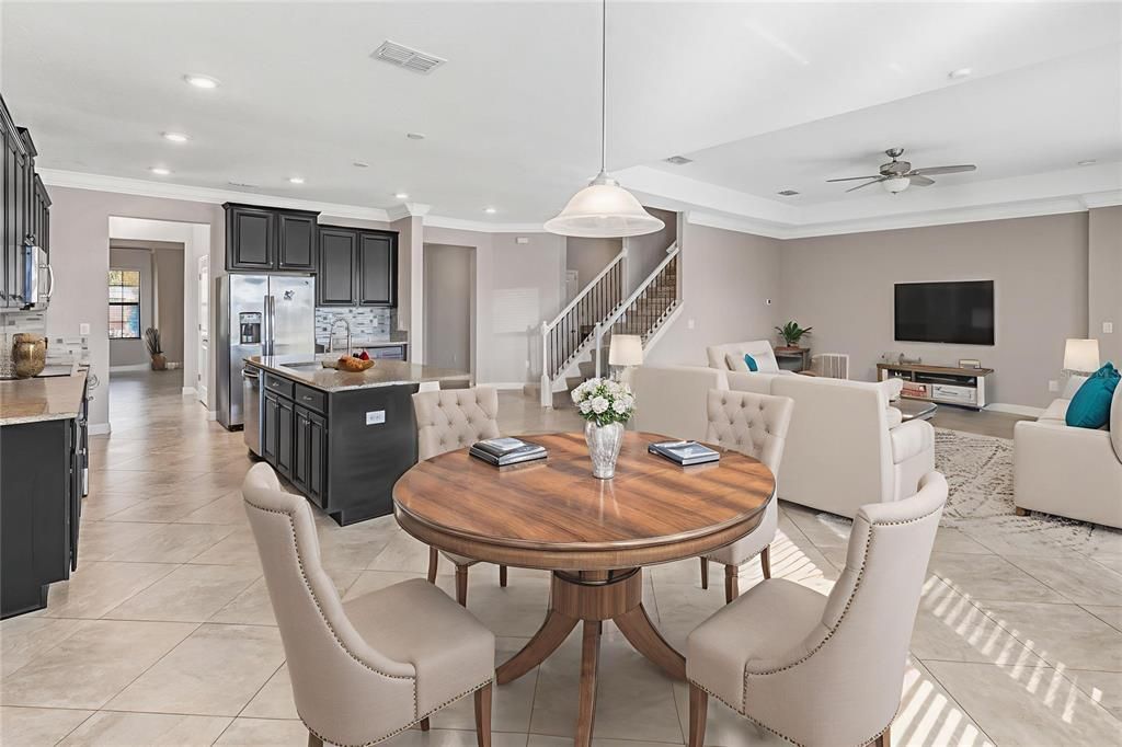 Dining room, Interior, Kitchen, Living room, Pendant Lights, Recessed Lighting, Stainless Steel Appliances