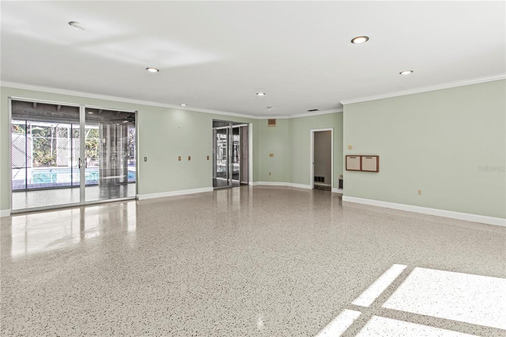 Empty room, Interior, Recessed Lighting