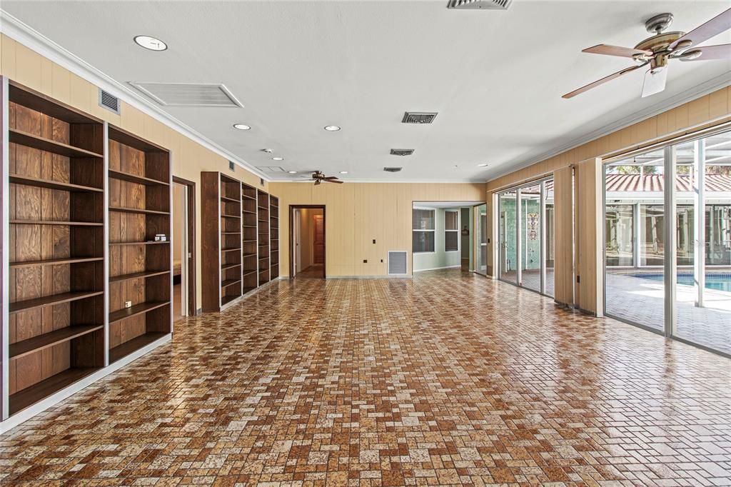 Empty room, Interior, Recessed Lighting