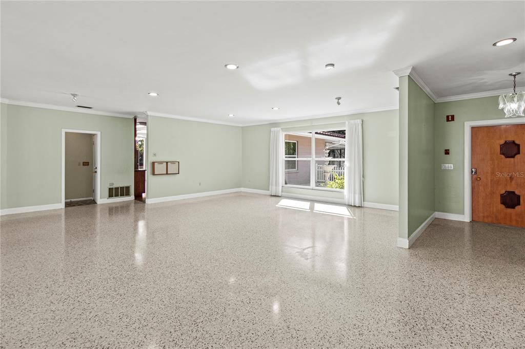 Chandelier, Empty room, Interior, Recessed Lighting