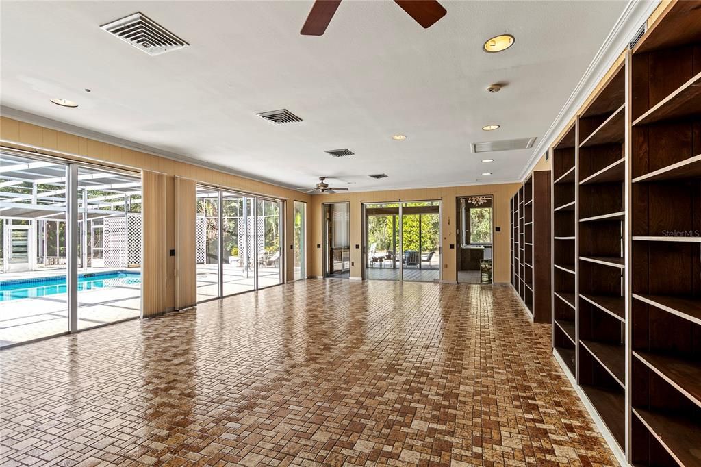 Empty room, Interior, Recessed Lighting
