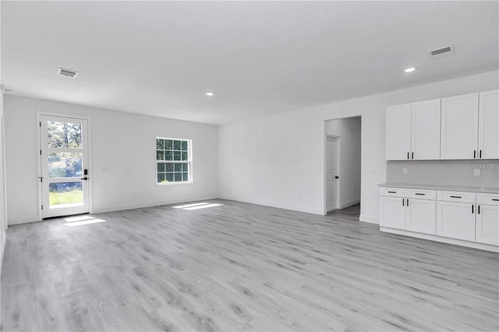 Empty room, Interior, Recessed Lighting, Wood Texture Flooring