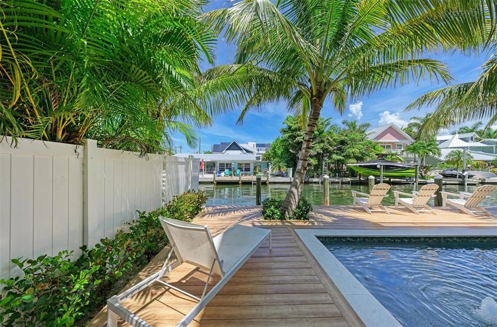 Exterior, Pool, Water