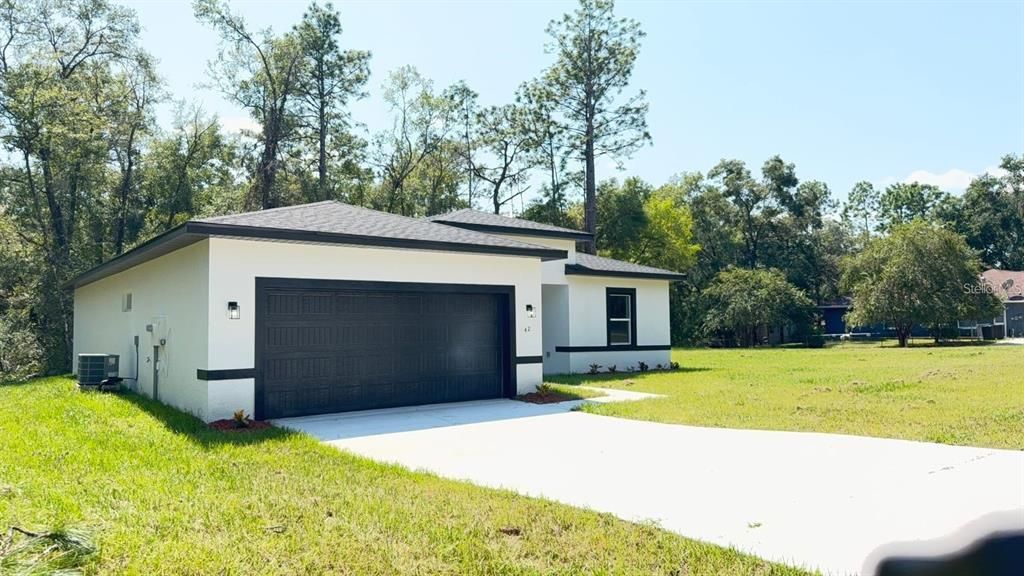 Backyard, Detached Garage, Exterior