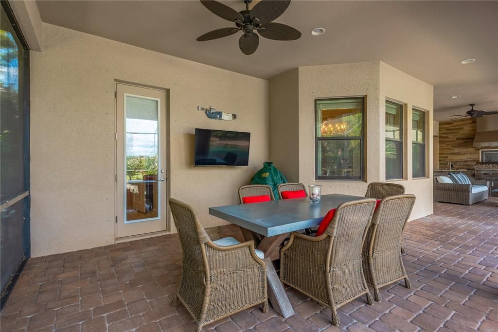 Dining room, Exterior, Interior, Recessed Lighting