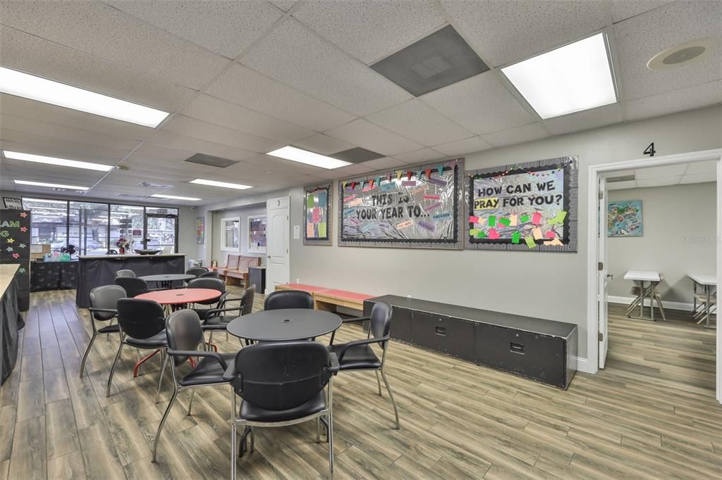 Dining room, Interior, Recessed Lighting, Wood Texture Flooring