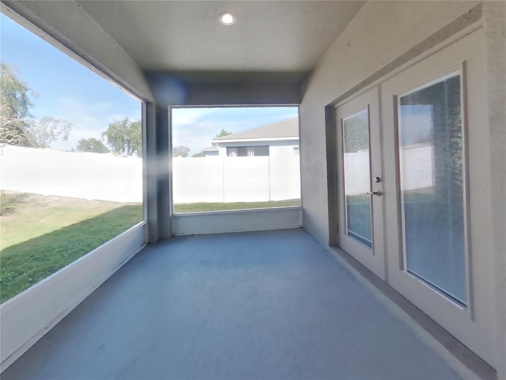 Empty room, Interior, Recessed Lighting, Sun Room