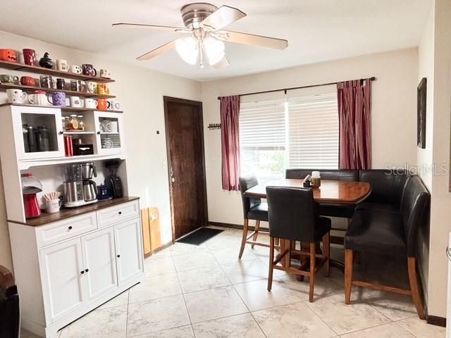Dining room, Interior
