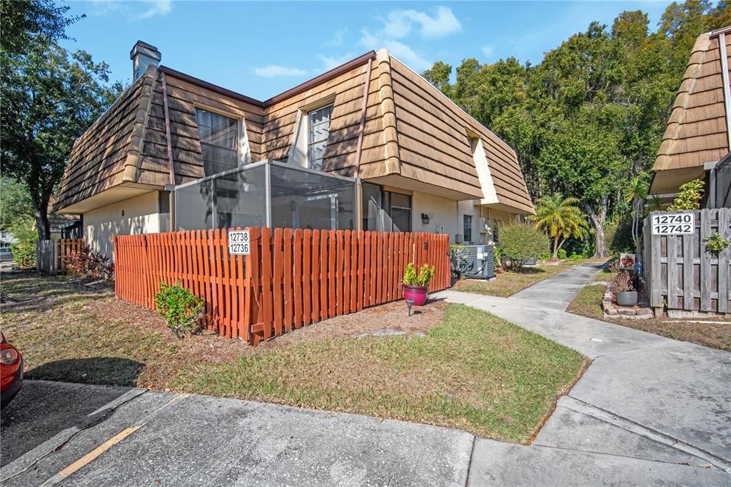 Exterior, Facade, None