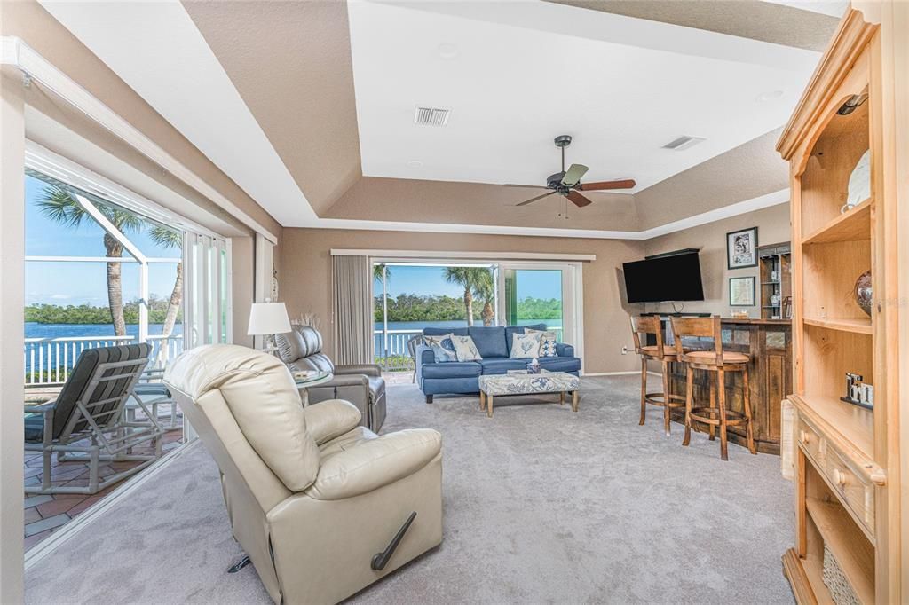 Interior, Living room, Sun Room, Water