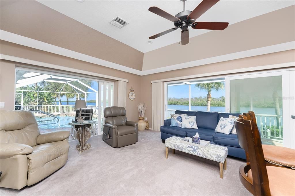 Interior, Living room, Sun Room, Water