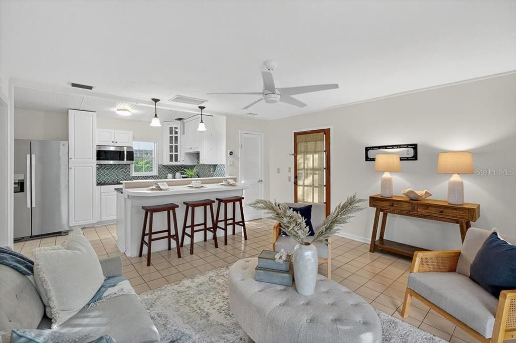 Interior, Kitchen, Living room, Pendant Lights, Stainless Steel Appliances