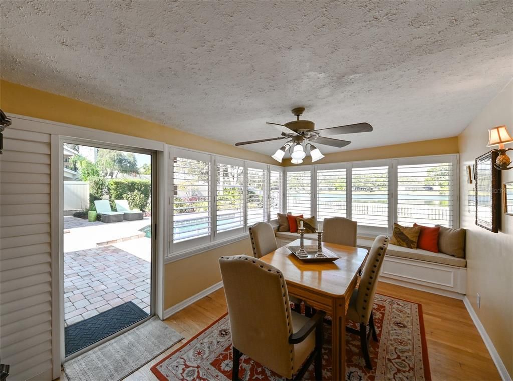 Dining room, Interior, Wood Texture Flooring