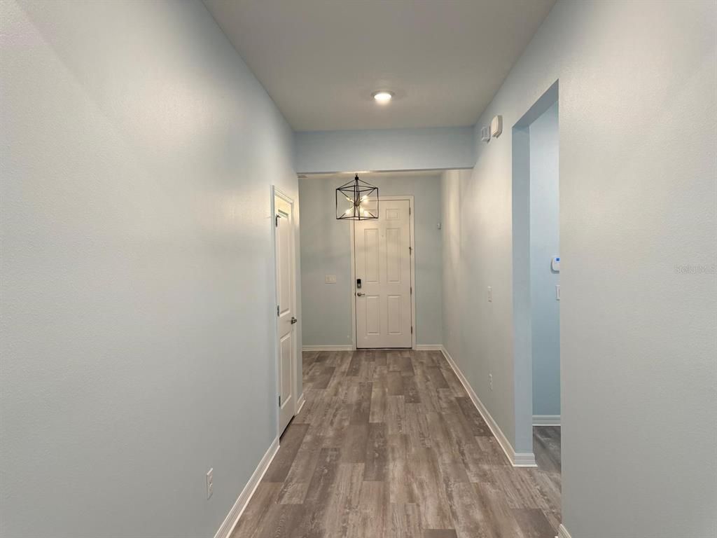 Interior, Pendant Lights, Recessed Lighting, Wood Texture Flooring