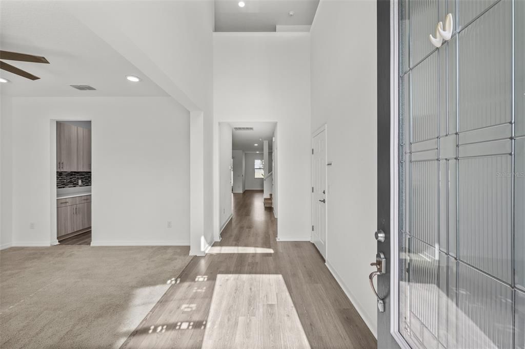 Interior, Recessed Lighting, Wood Texture Flooring