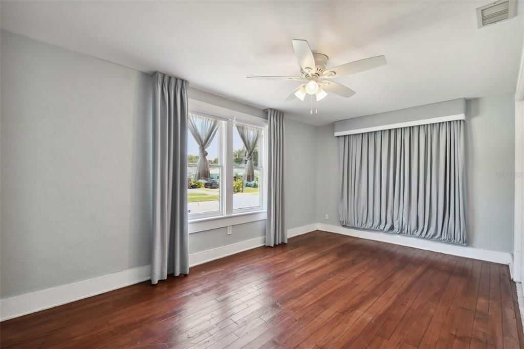 DE Listing image placeholder