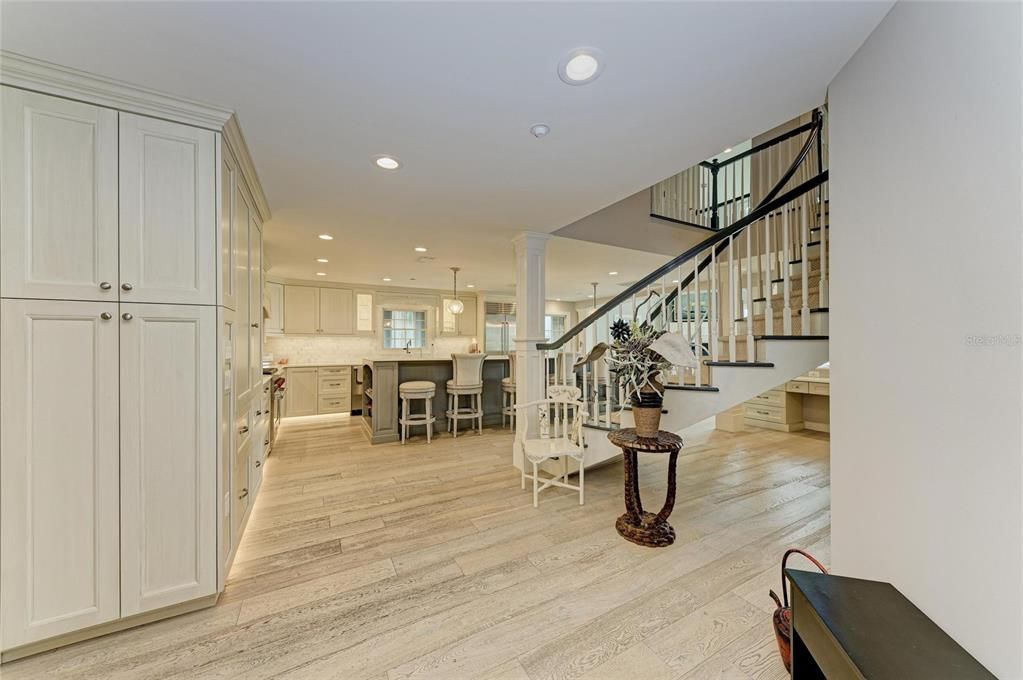 Dining room, Interior, Kitchen, Pendant Lights, Recessed Lighting, Wood Texture Flooring