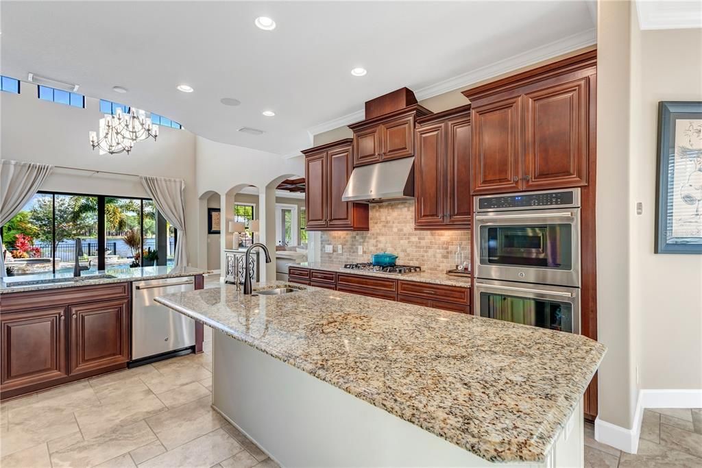 Chandelier, Interior, Kitchen, Recessed Lighting, Stainless Steel Appliances