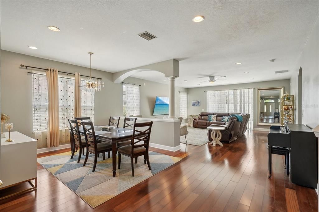 Chandelier, Dining room, Interior, Living room, Recessed Lighting, Wood Texture Flooring