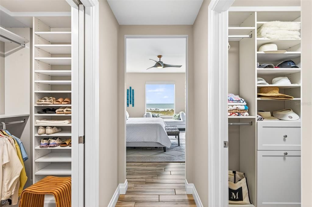 Bedroom, Interior, Walk-in Closets, Water, Wood Texture Flooring