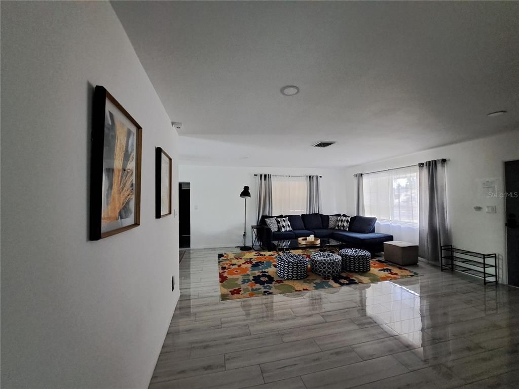 Interior, Living room, Recessed Lighting, Wood Texture Flooring