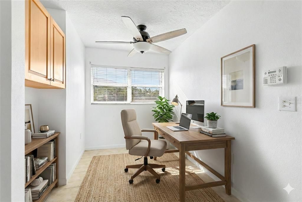 Home Office, Interior