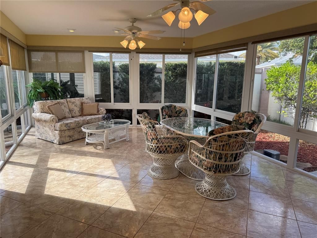 Dining room, Interior, Living room, Recessed Lighting, Sun Room