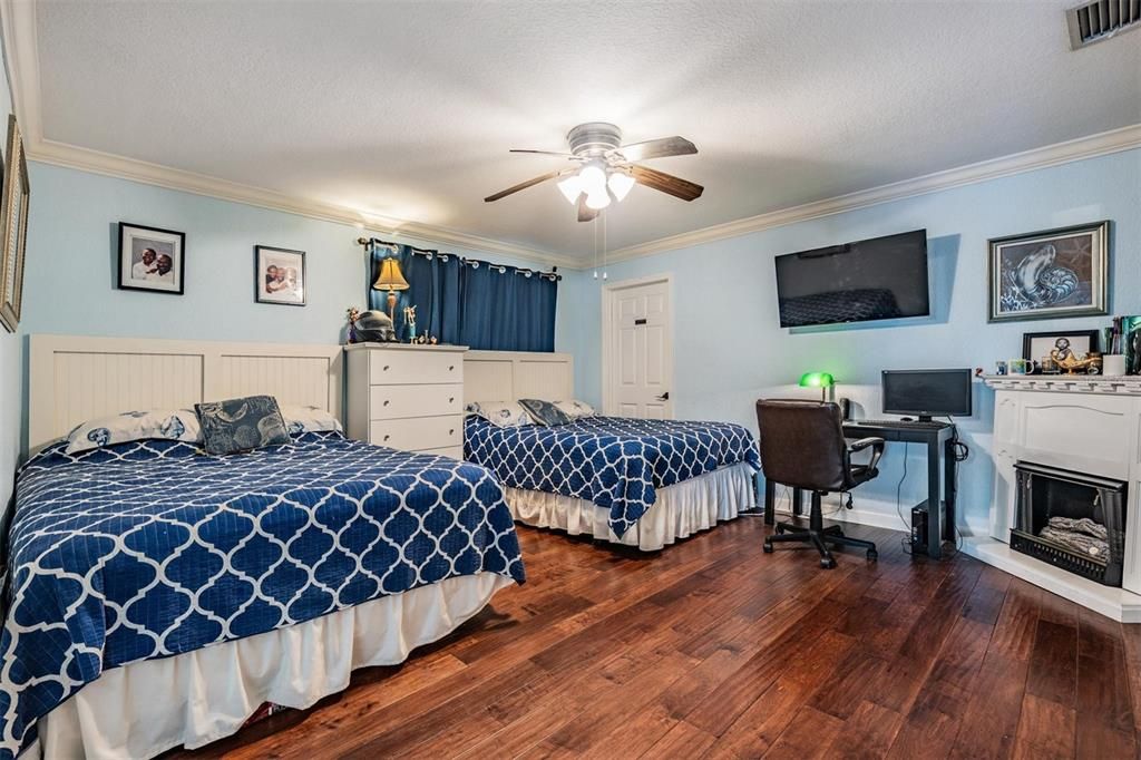 Bedroom, Fireplace, Home Office, Interior, Wood Texture Flooring