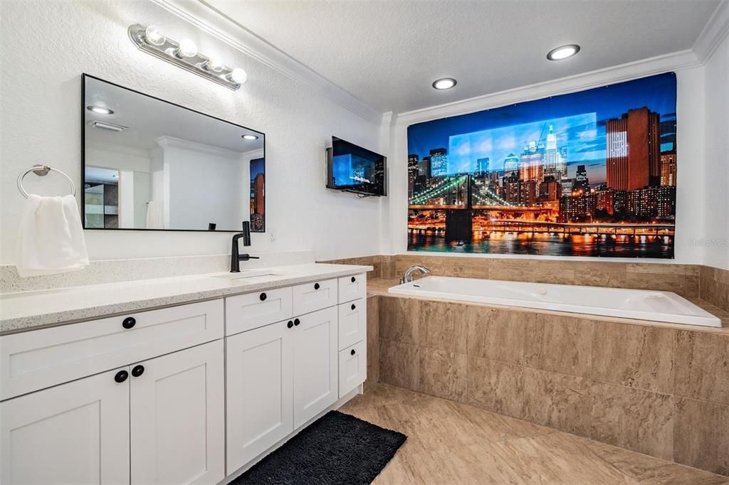 Bathroom, Dual Sink Vanities, Interior, Recessed Lighting