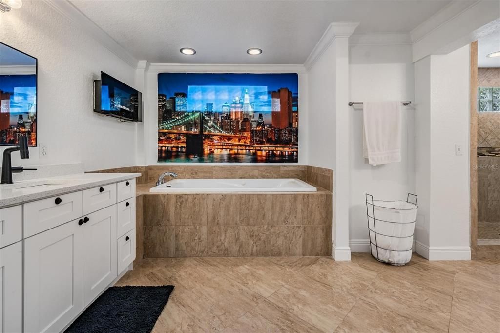 Bathroom, Interior, Recessed Lighting