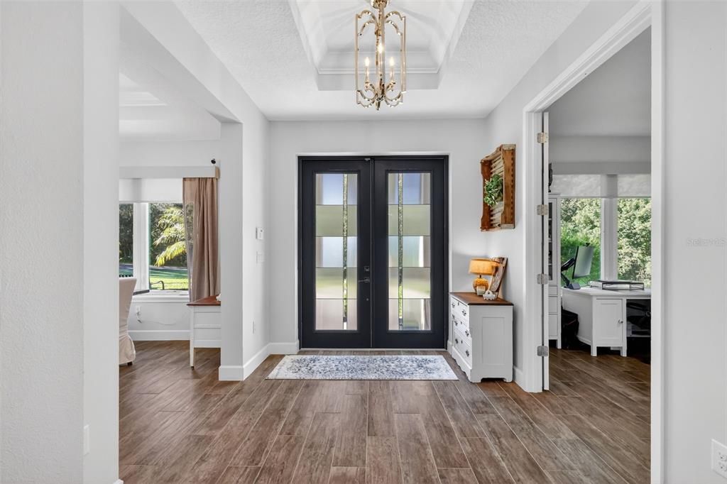 Chandelier, Interior, Wood Texture Flooring