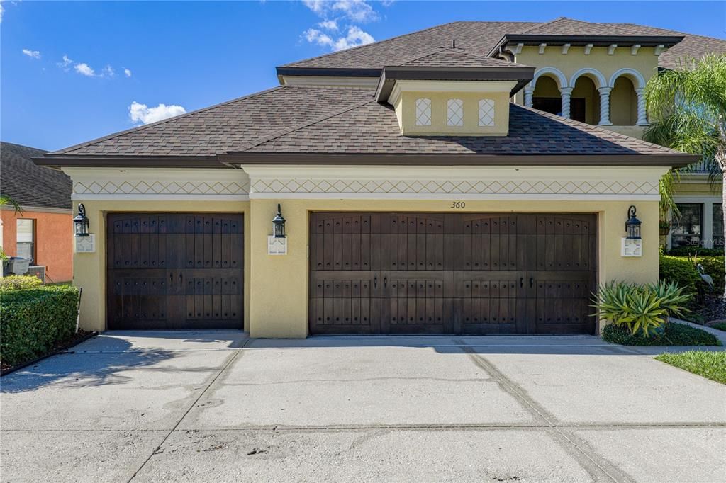 Attached, Exterior, Facade, Mediterranean