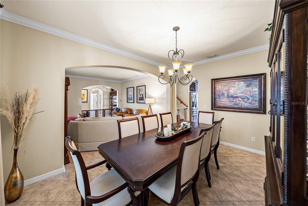Chandelier, Dining room, Interior, Living room