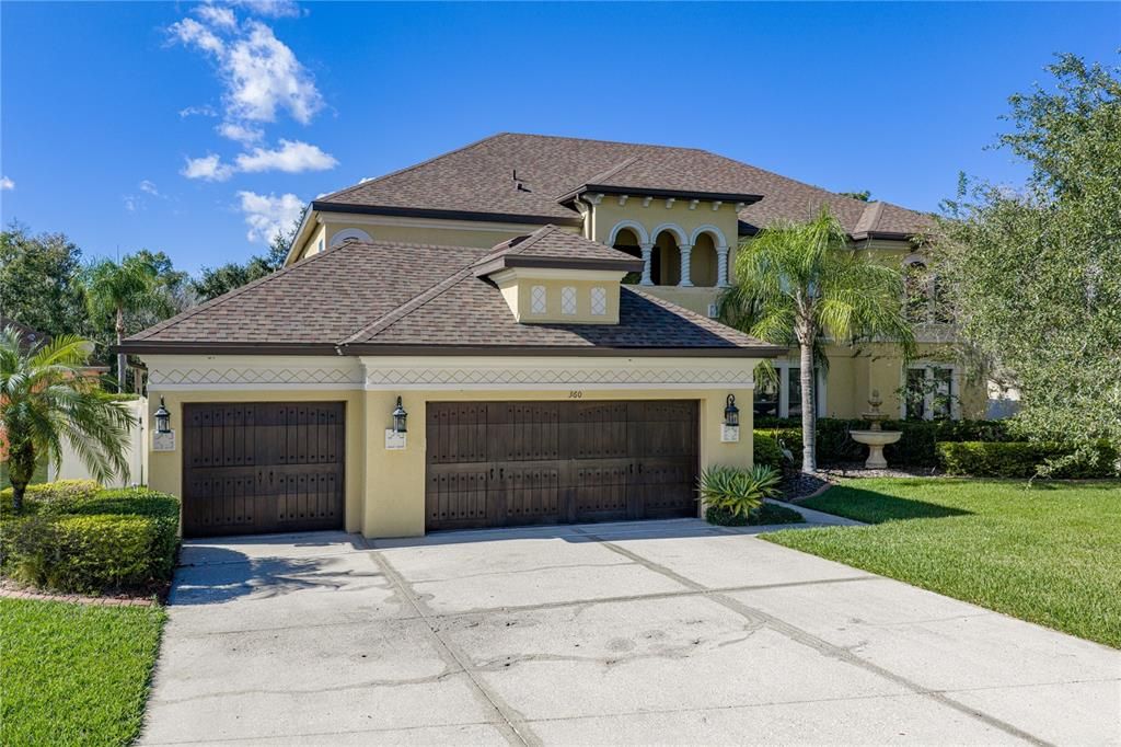 Attached, Exterior, Facade, Mediterranean