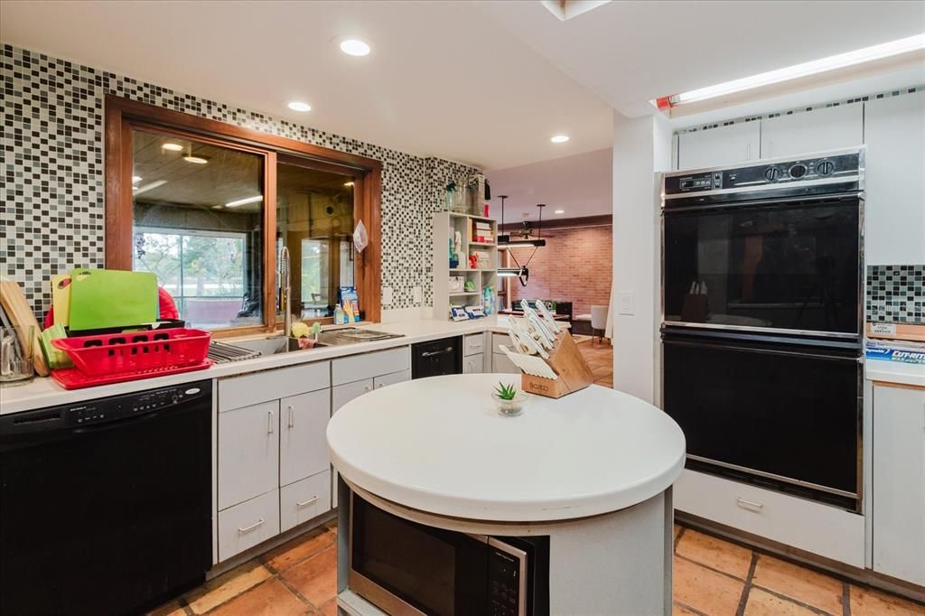 Interior, Kitchen, Recessed Lighting
