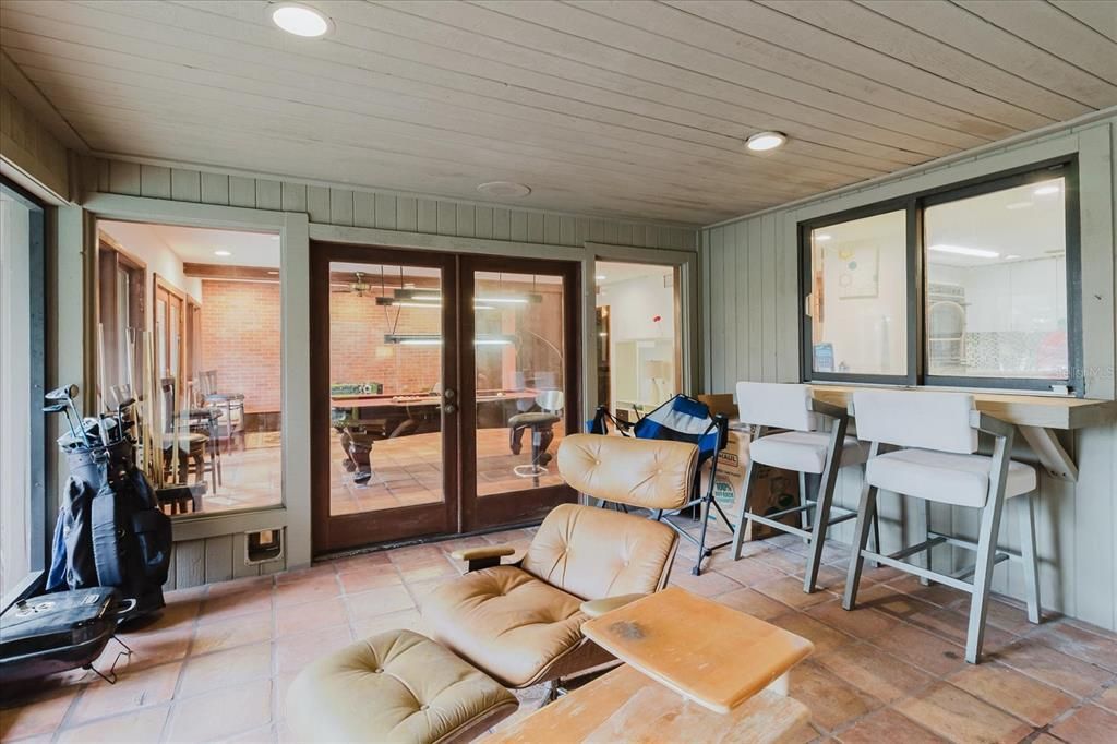 Dining room, Interior, Recessed Lighting